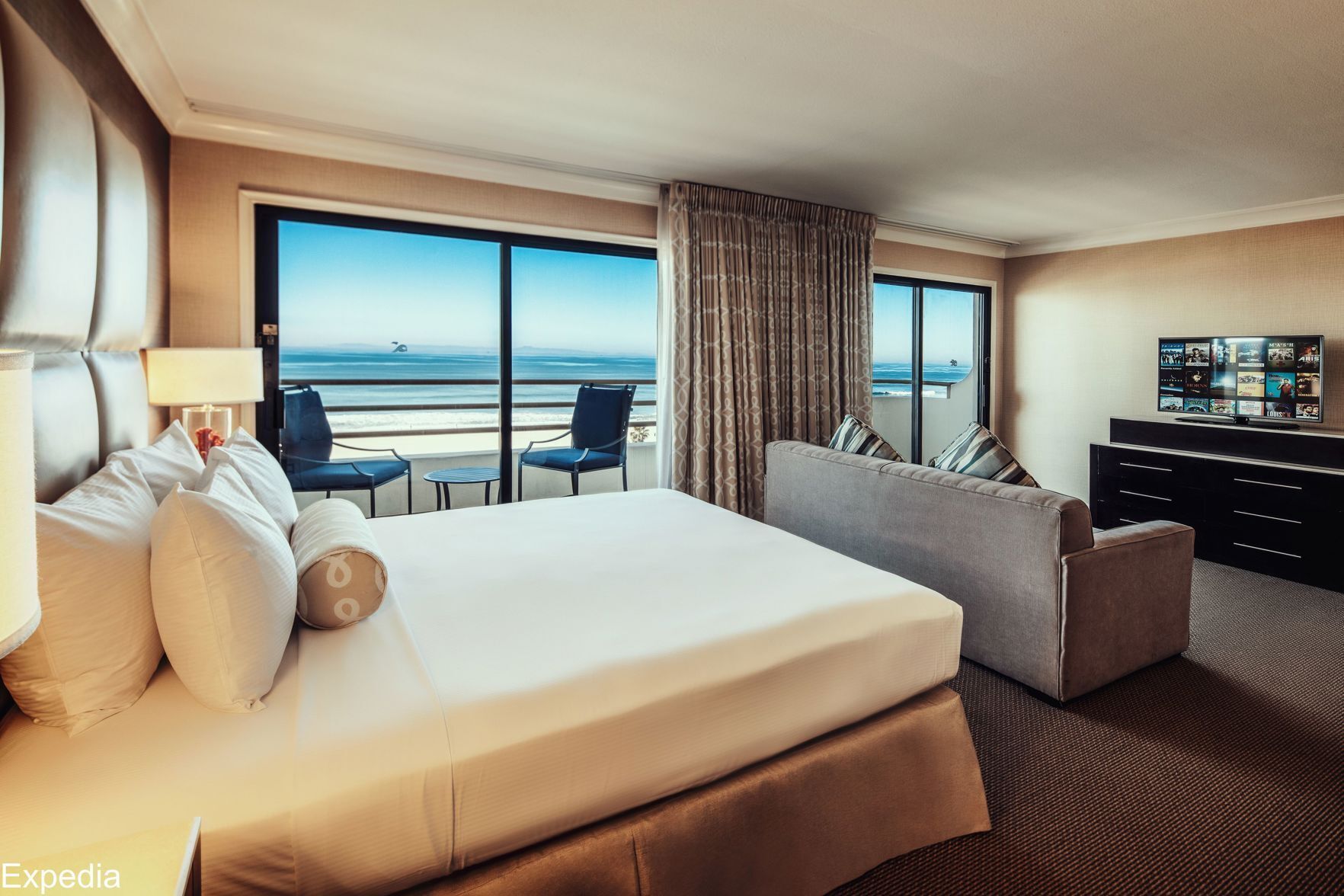 Premium bedding, pillow-top beds, in-room safe, iron/ironing board