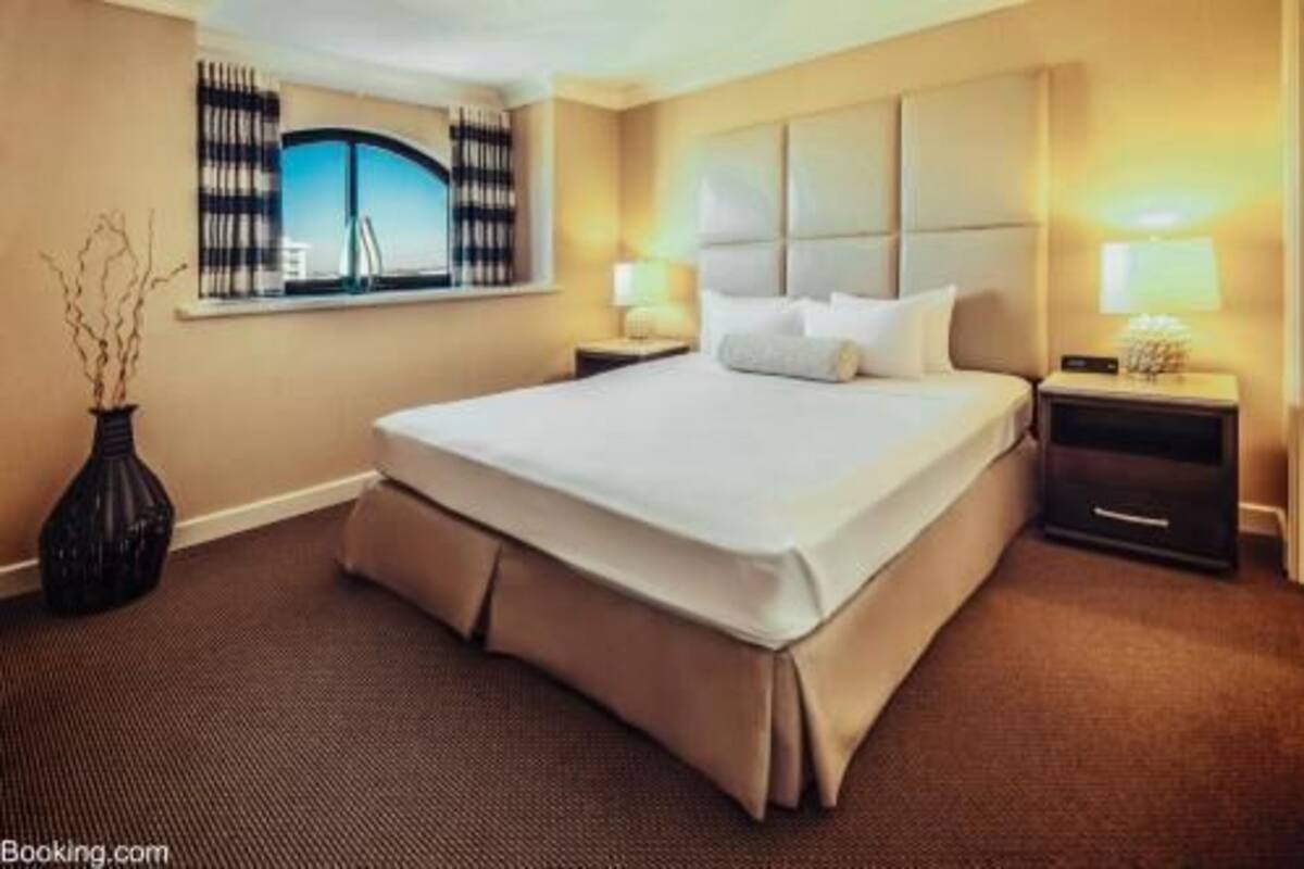 Ropa de cama de alta calidad y camas con pillow-top
