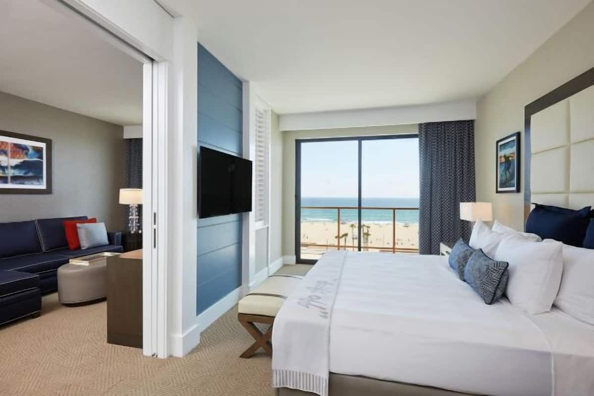 1 bedroom, premium bedding, pillowtop beds, in-room safe