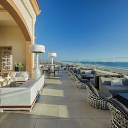 2 bars/lounges, poolside bar