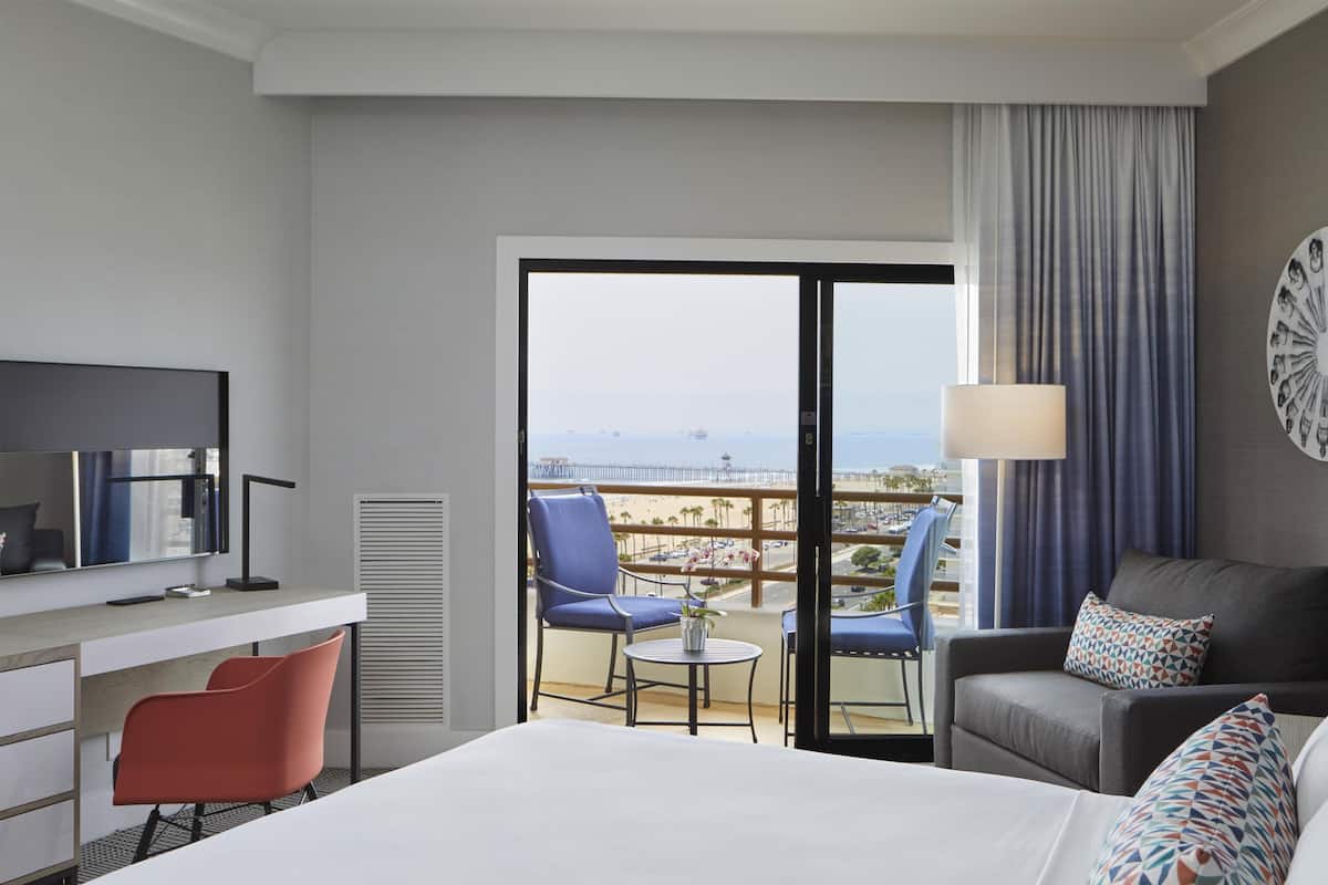 Premium bedding, pillowtop beds, in-room safe, iron/ironing board