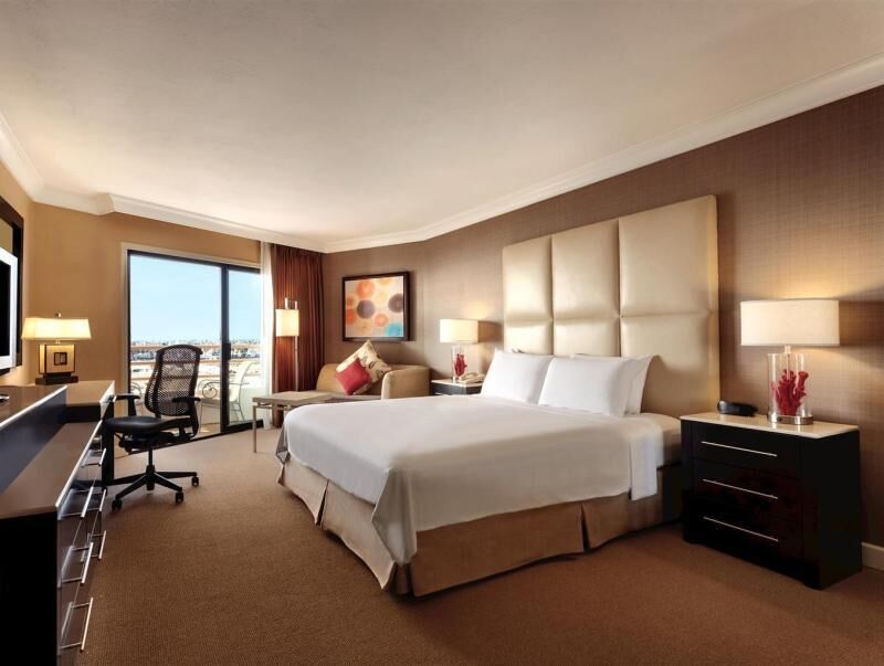 Premium bedding, pillow-top beds, in-room safe, iron/ironing board