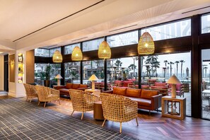 2 bars/lounges, poolside bar