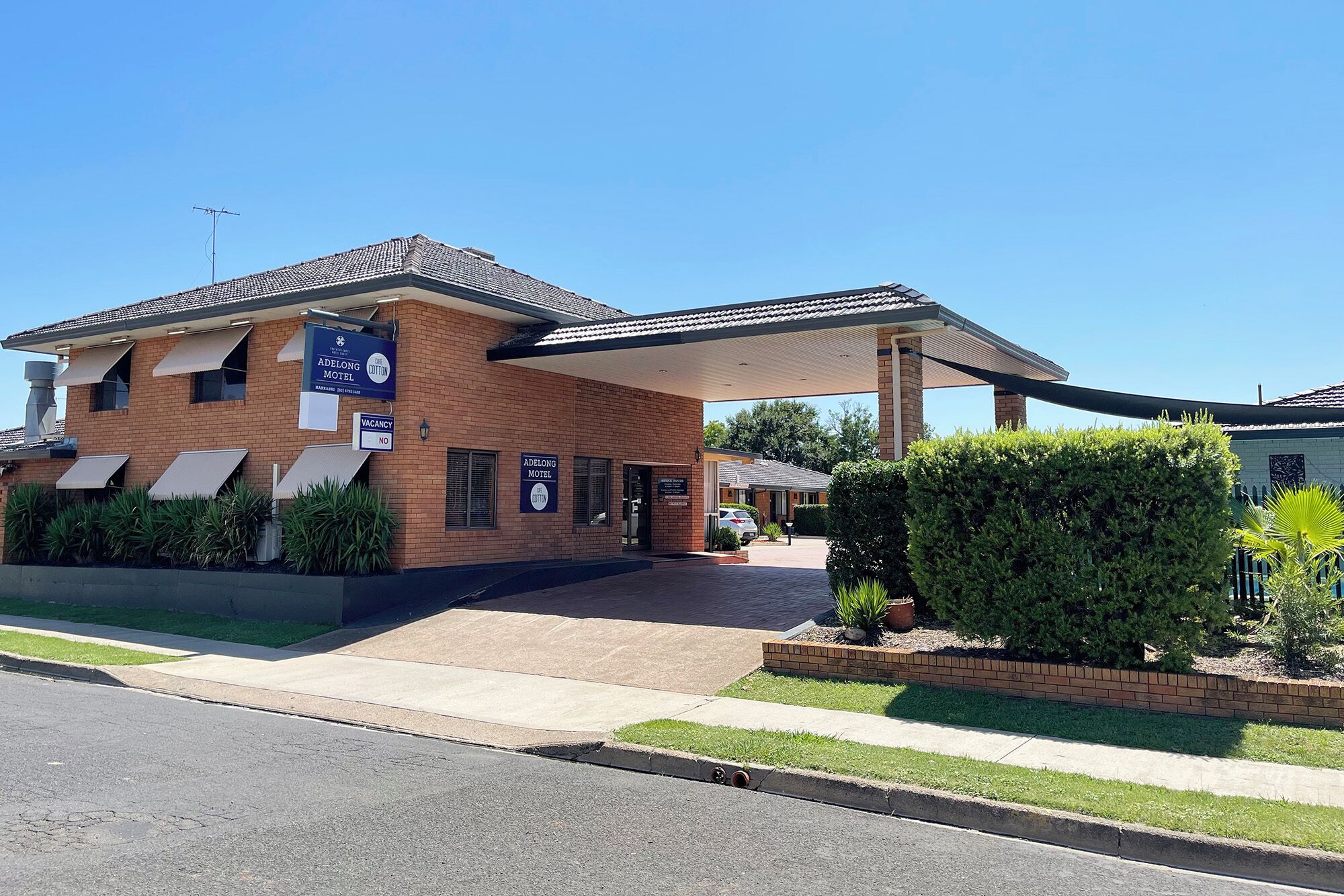 Façana frontal de l'allotjament