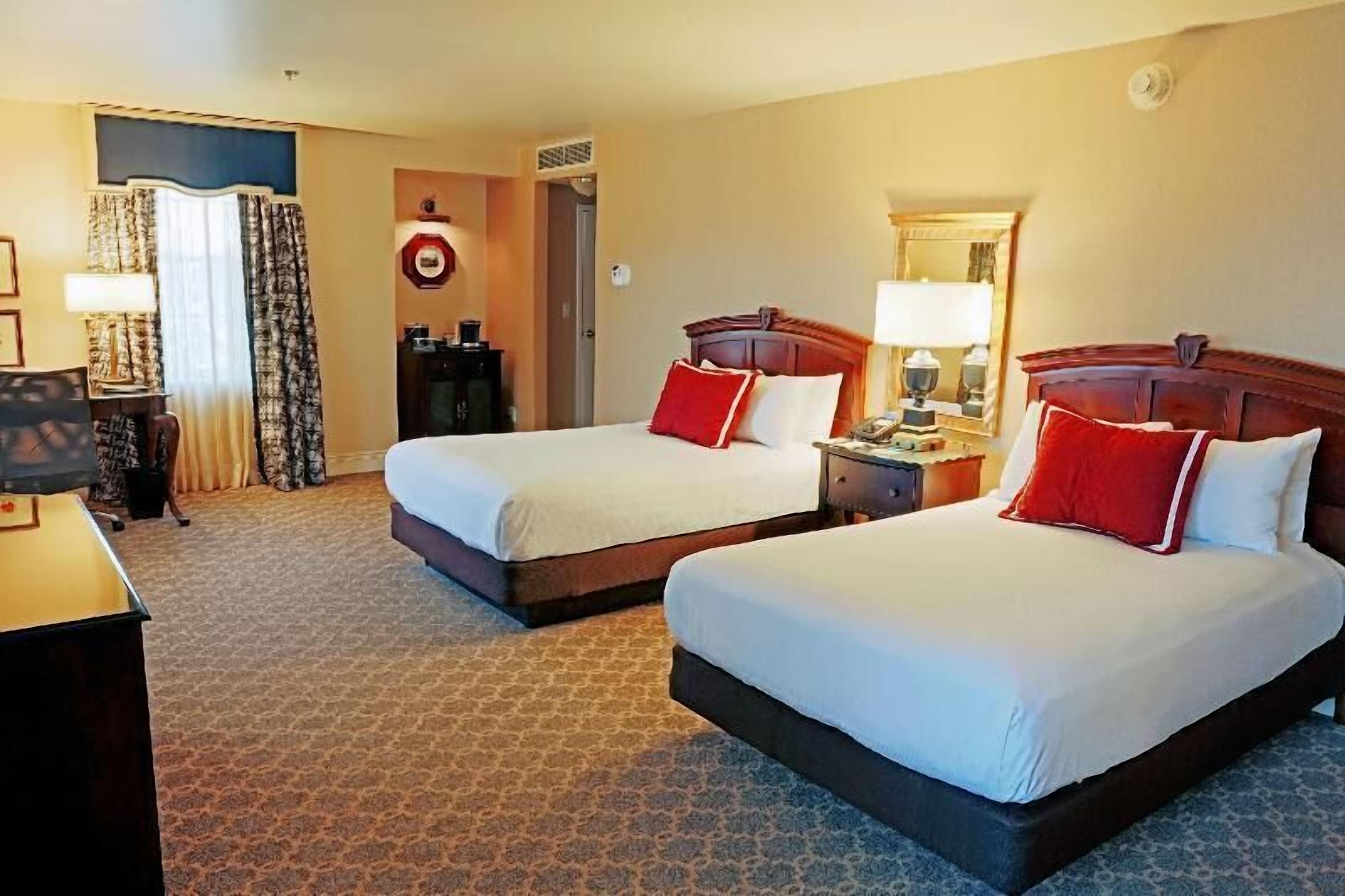 Egyptian cotton sheets, premium bedding, pillowtop beds, in-room safe