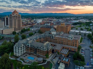 Aerial view - Hotel Roanoke & Conference Ctr, Curio Collection by Hilton (Roanoke)
