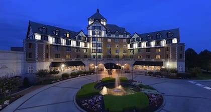 Hotel Roanoke & Conference Ctr, Curio Collection by Hilton