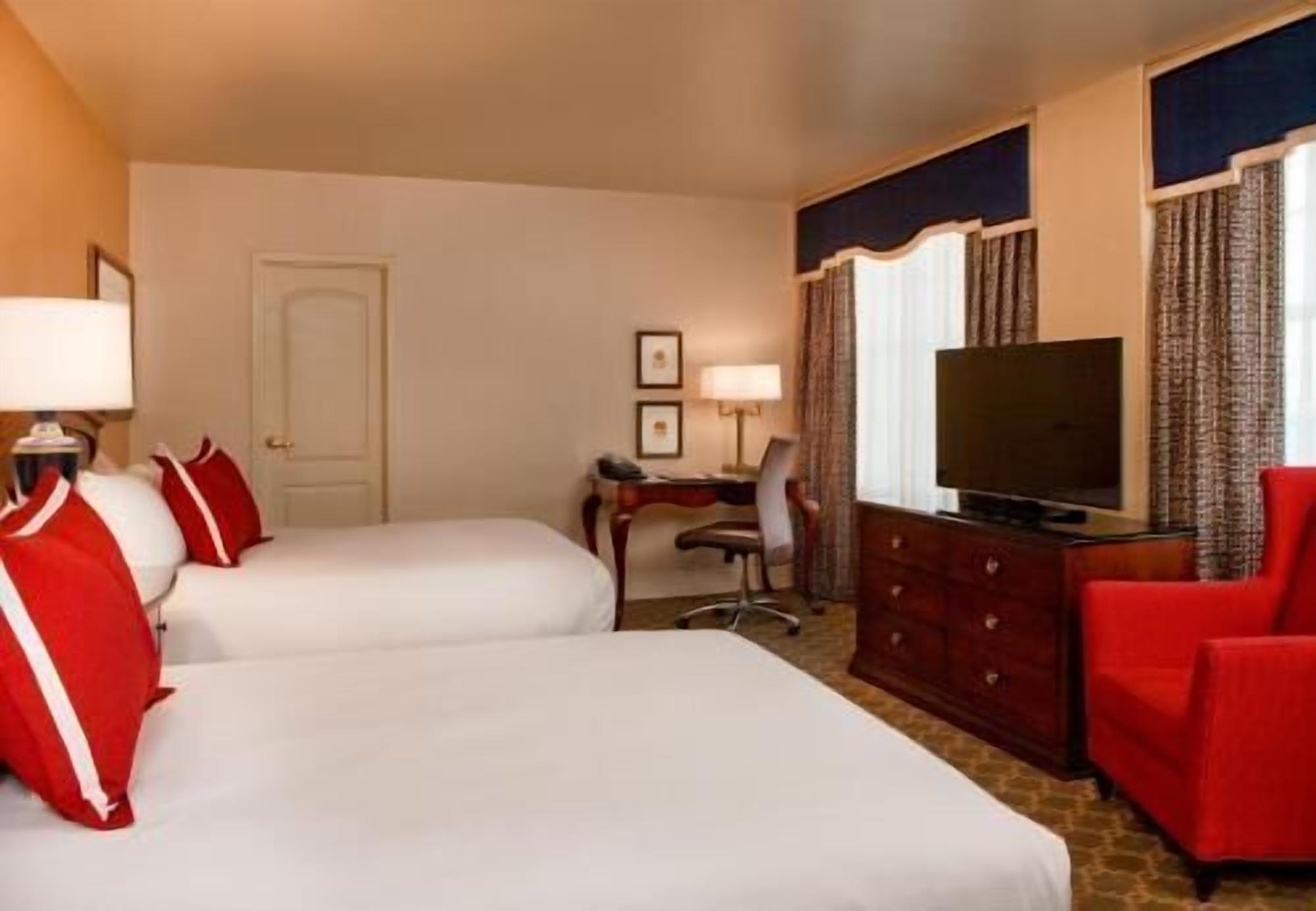 Egyptian cotton sheets, premium bedding, pillowtop beds, in-room safe