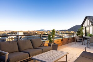 Suite, 1 Bedroom (Commonwealth Suite) | View from room
