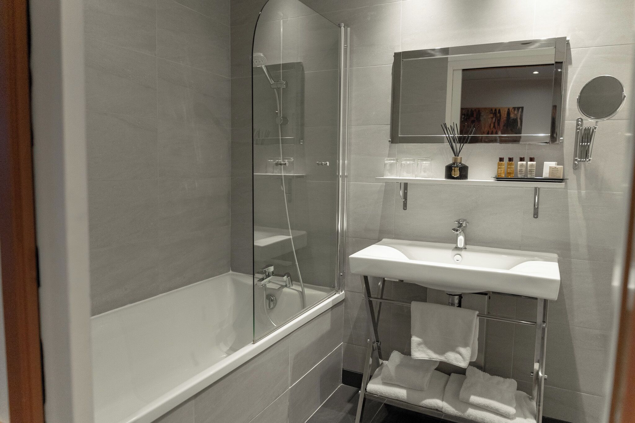 family suite | bathroom | free toiletries, hair dryer, towels, soap