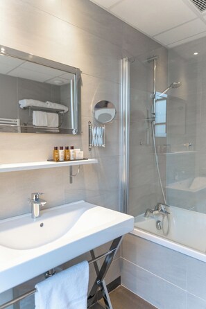 Standard Room | Bathroom - La Maison des Armateurs (Saint-Malo)