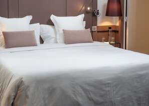 Articles gratuits dans le mini-bar, coffres-forts dans les chambres
