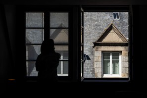 Suite (Amiral de Frégate)