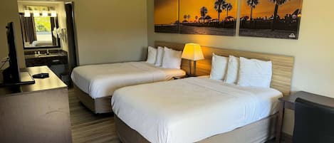 أغطية فراش متميزة ومكتب وستائر تعتيم ومكواة/لوح كي