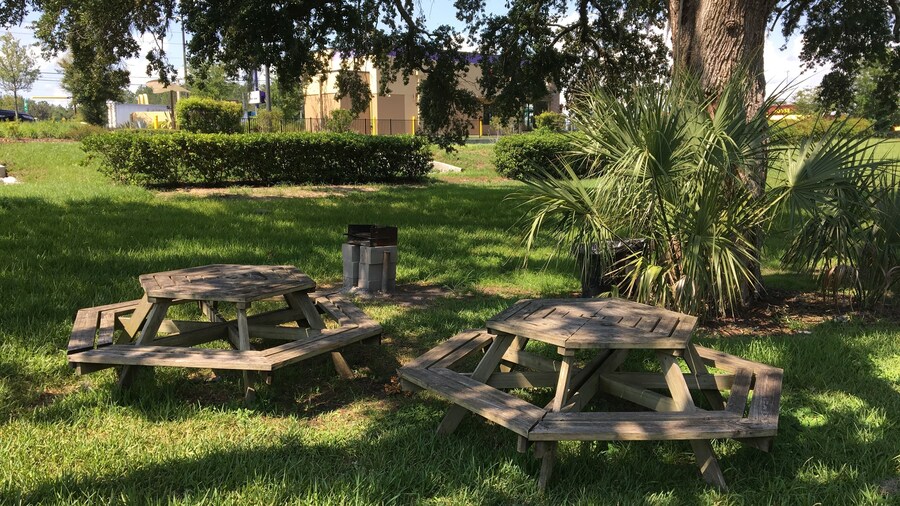 Days Inn by Wyndham Brooksville/Dade City
