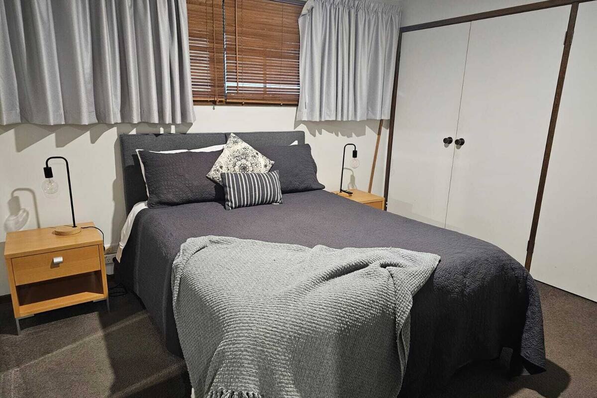 Familie appartement, 3 slaapkamers, niet-roken, balkon | 1 slaapkamer, een kluis op de kamer, een laptopwerkplek