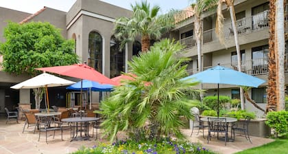 Holiday Inn Express Palm-Desert by IHG