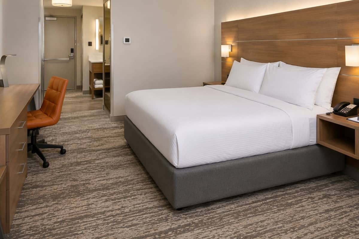 In-room safe, desk, laptop workspace, iron/ironing board