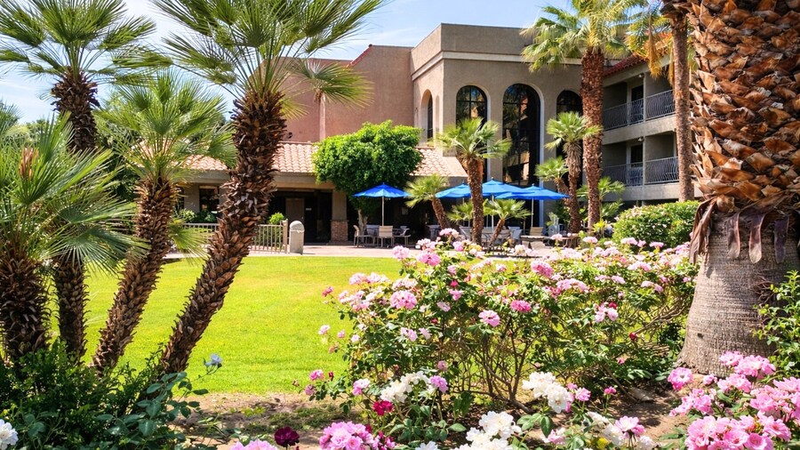 Holiday Inn Express Palm-Desert by IHG