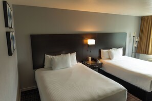 Traditional Room, 2 Queen Beds | 1 bedroom, in-room safe, desk, iron/ironing board