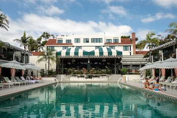 The Lafayette Hotel, Swim Club & Bungalows