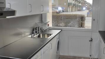 Mini-fridge, electric kettle, eco-friendly cleaning products