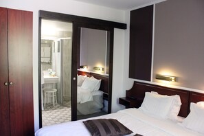 Double Deluxe, Half Board | 1 bedroom, in-room safe, desk, blackout drapes