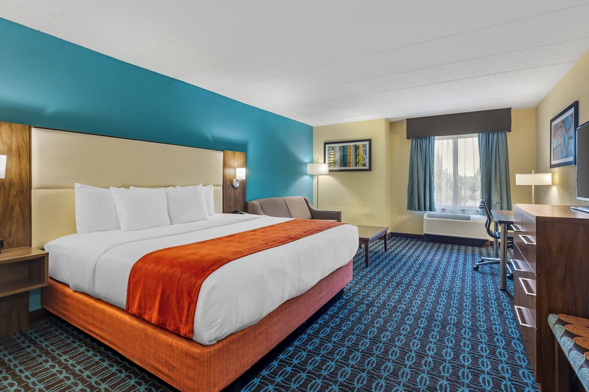In-room safe, desk, laptop workspace, iron/ironing board