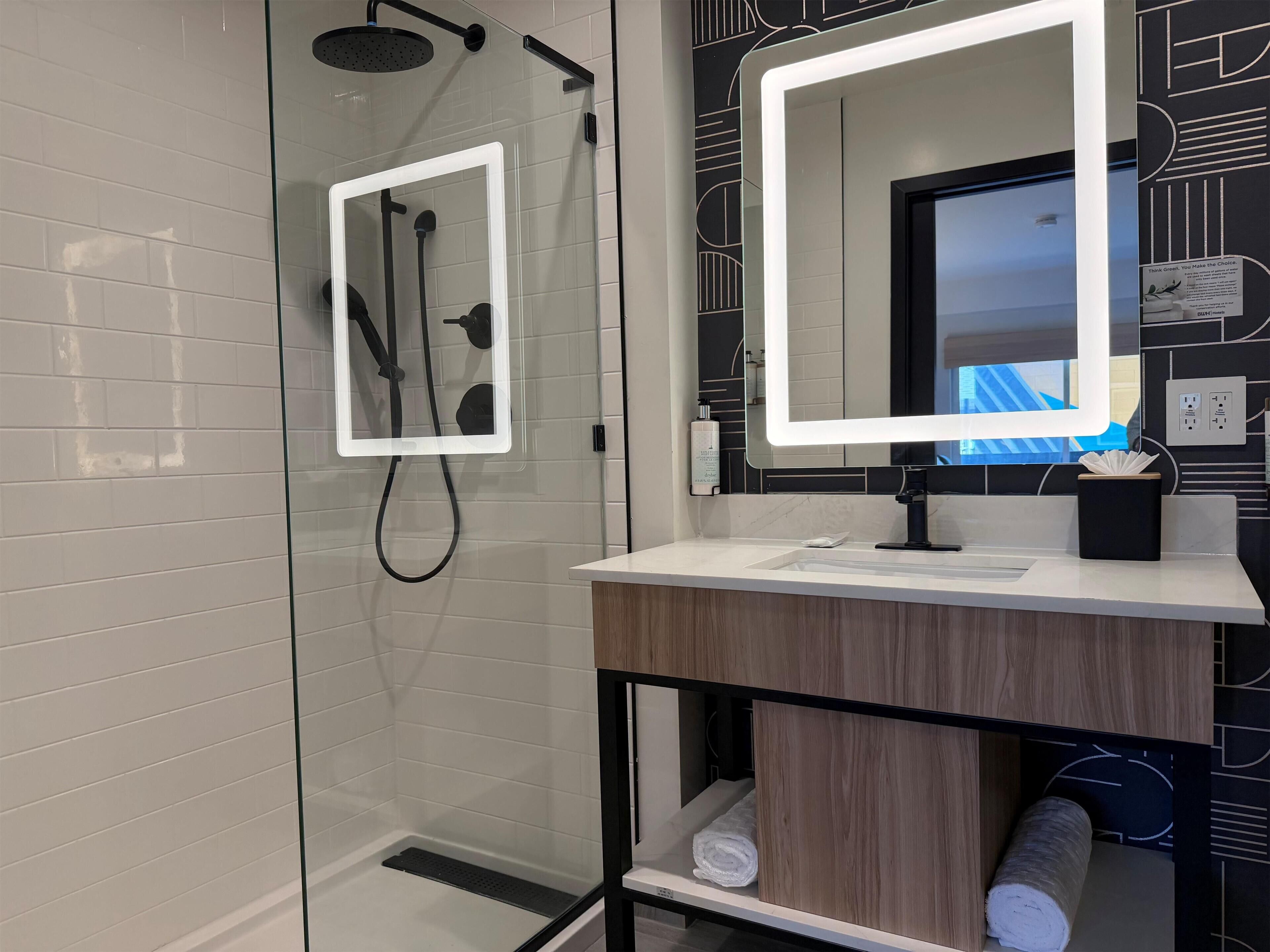 Standardzimmer, 1 King-Bett, barrierefrei, Nichtraucher | Barrierefreies Bad