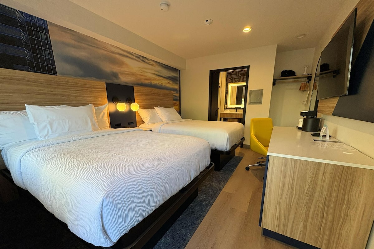 Standard Room, 2 Double Beds, Non Smoking (Walk-in Shower;Pet Friendly) | Premium bedding, desk, iron/ironing board, free wired internet