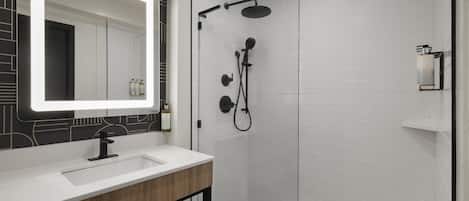 Amenidades de baño gratuitas y secadora de cabello