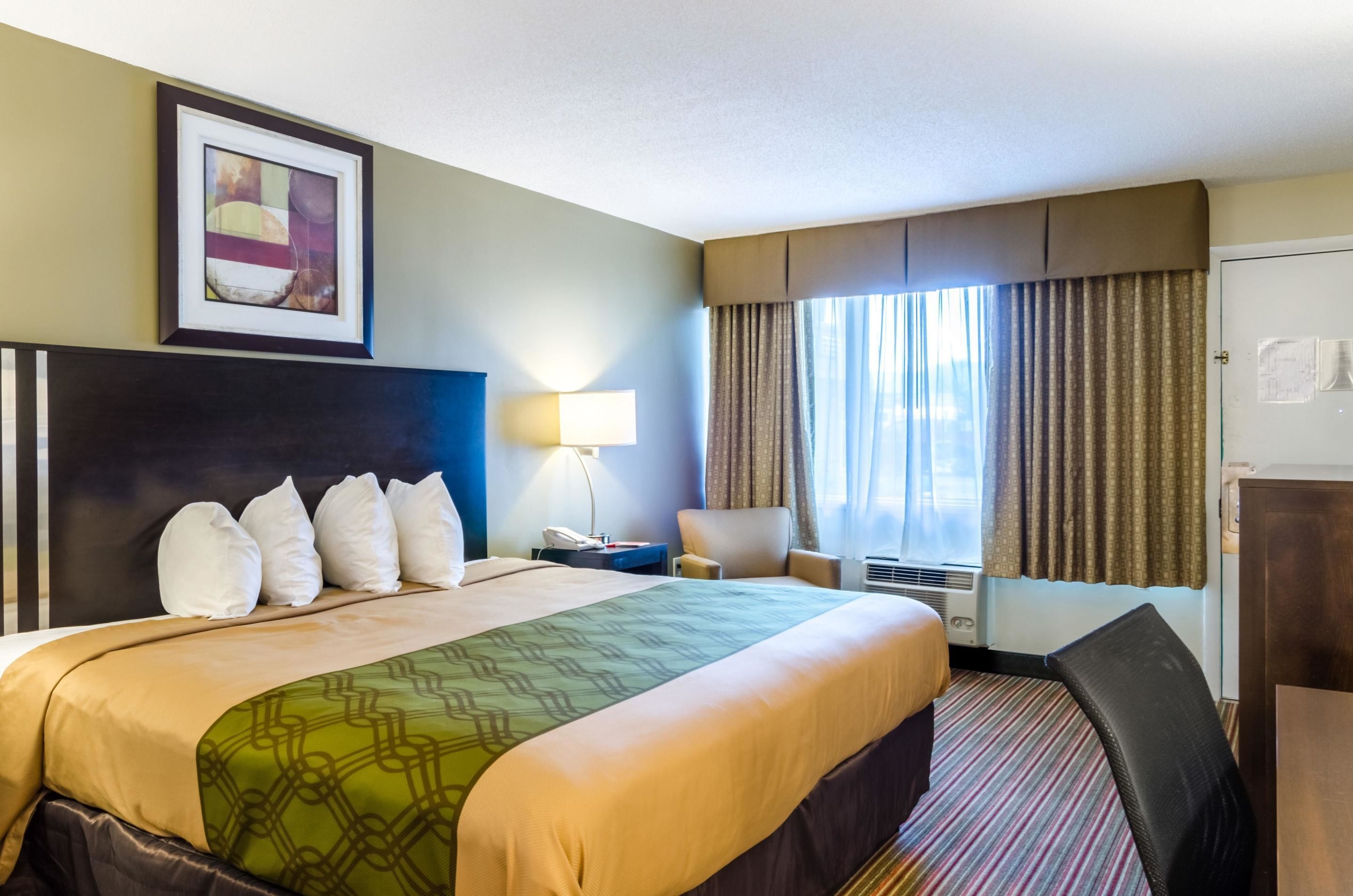 Kamar Standar, 1 Tempat Tidur King, Bebas Asap Rokok | Meja kerja, setrika/meja setrika, Wi-Fi gratis, dan seprai linen