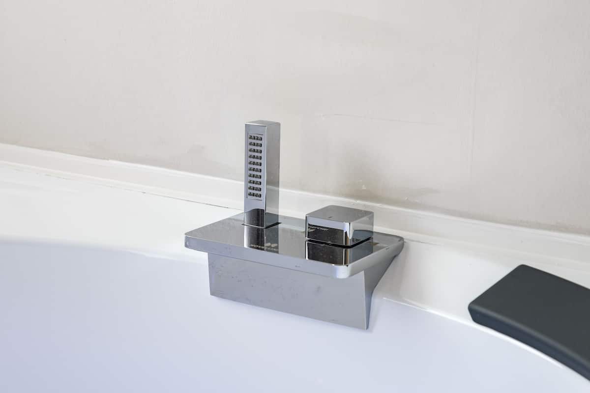 Suite junior (Comfort) (2pax) | Minibar y caja de seguridad en la habitación