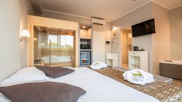 Chambre, bain à remous (Sauna)