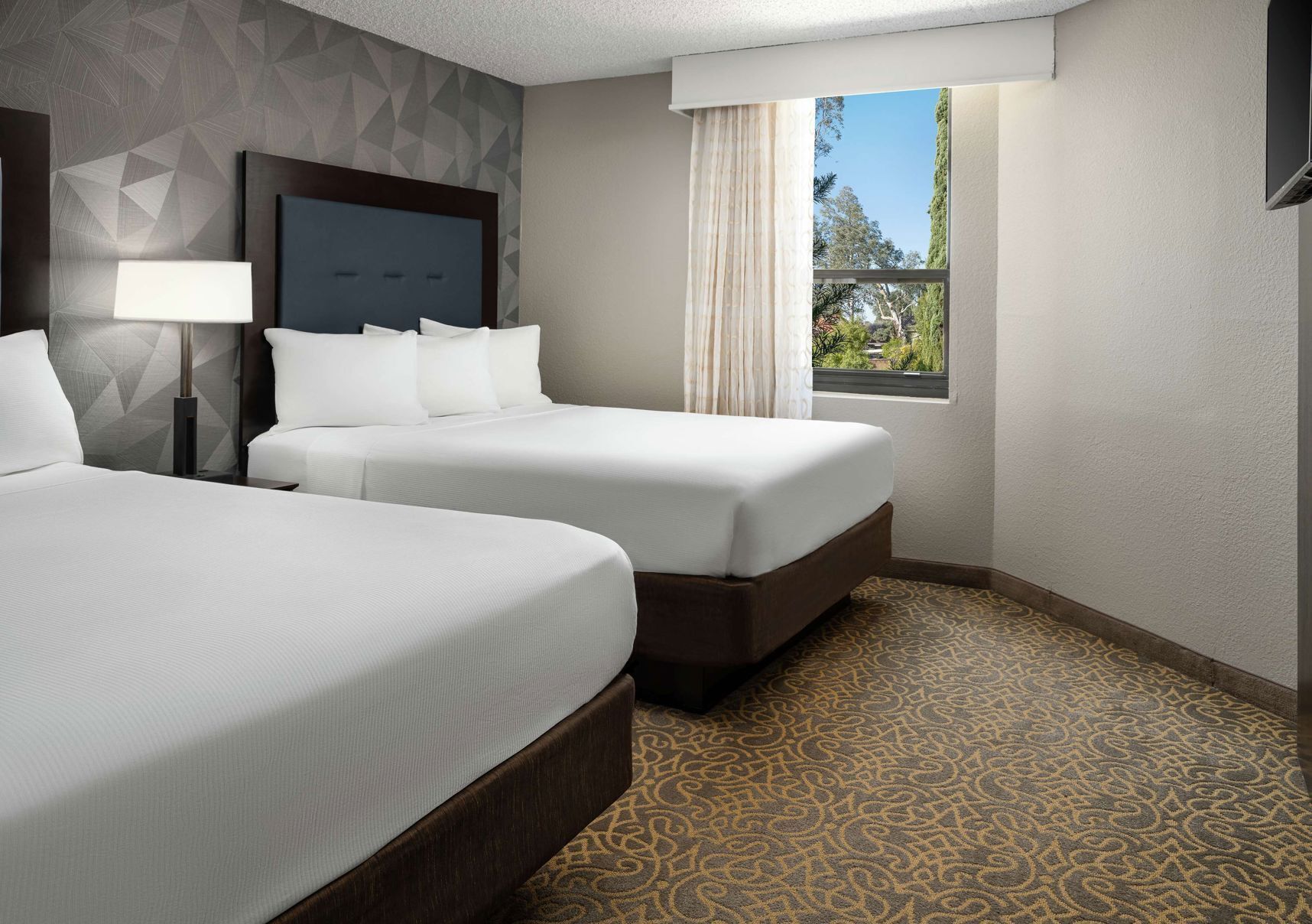 1 bedroom, premium bedding, in-room safe, desk