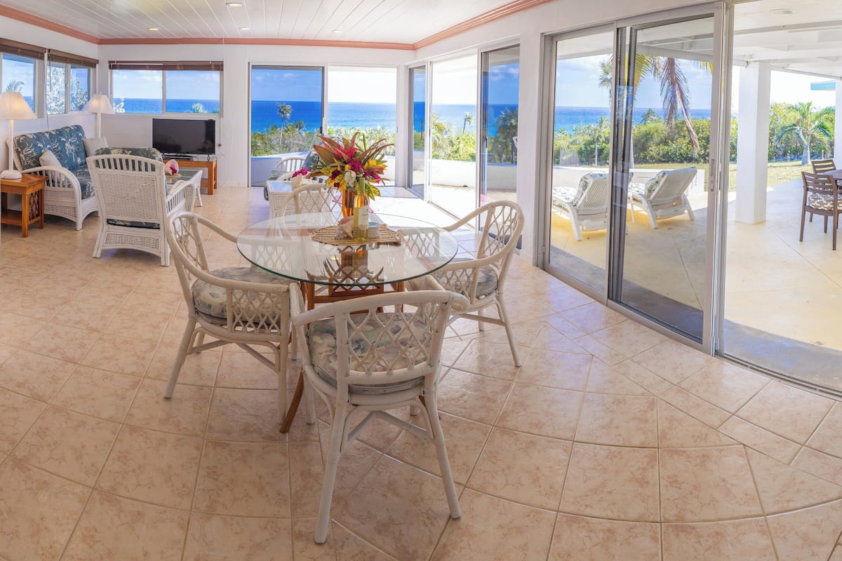 Cottage, 2 Bedrooms, Patio, Ocean View | Living area