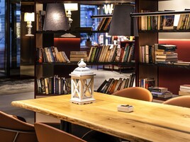 Dinner served, international cuisine