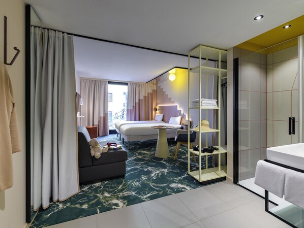 Standard Room, 3 Single Beds | Premium bedding, desk, laptop workspace, blackout curtains
