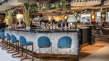 Bar (in der Unterkunft)