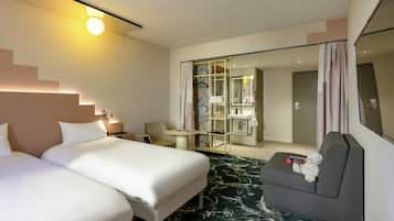 Standardzimmer, 3 Einzelbetten | Hochwertige Bettwaren, Schreibtisch, laptopgeeigneter Arbeitsplatz