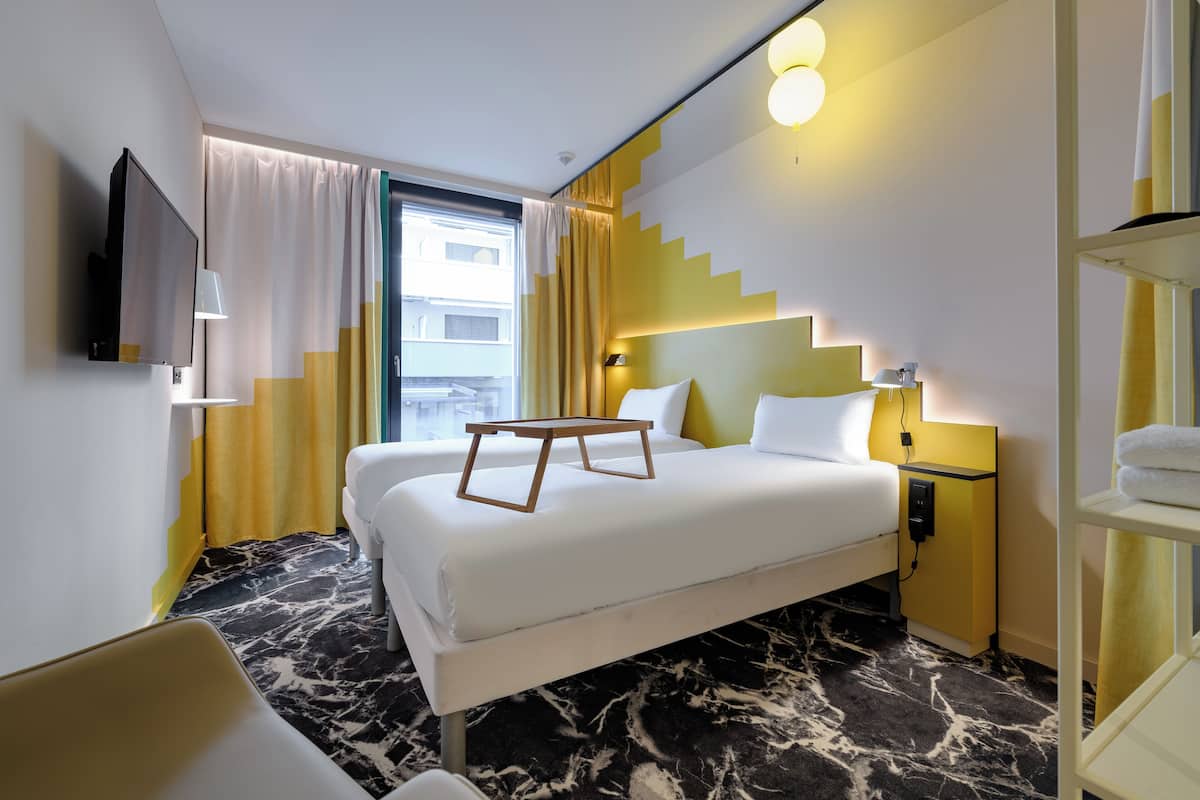 Family Room, 2 Bedrooms, Connecting Rooms