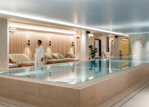 Piscine couverte