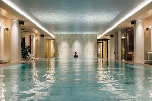 Sauna, bain à remous, hammam, soins corporels, enveloppements corporels