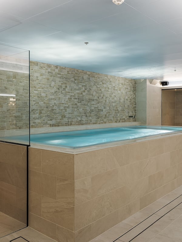 Sauna, hot tub, steam room, body treatments, body wraps, body scrubs