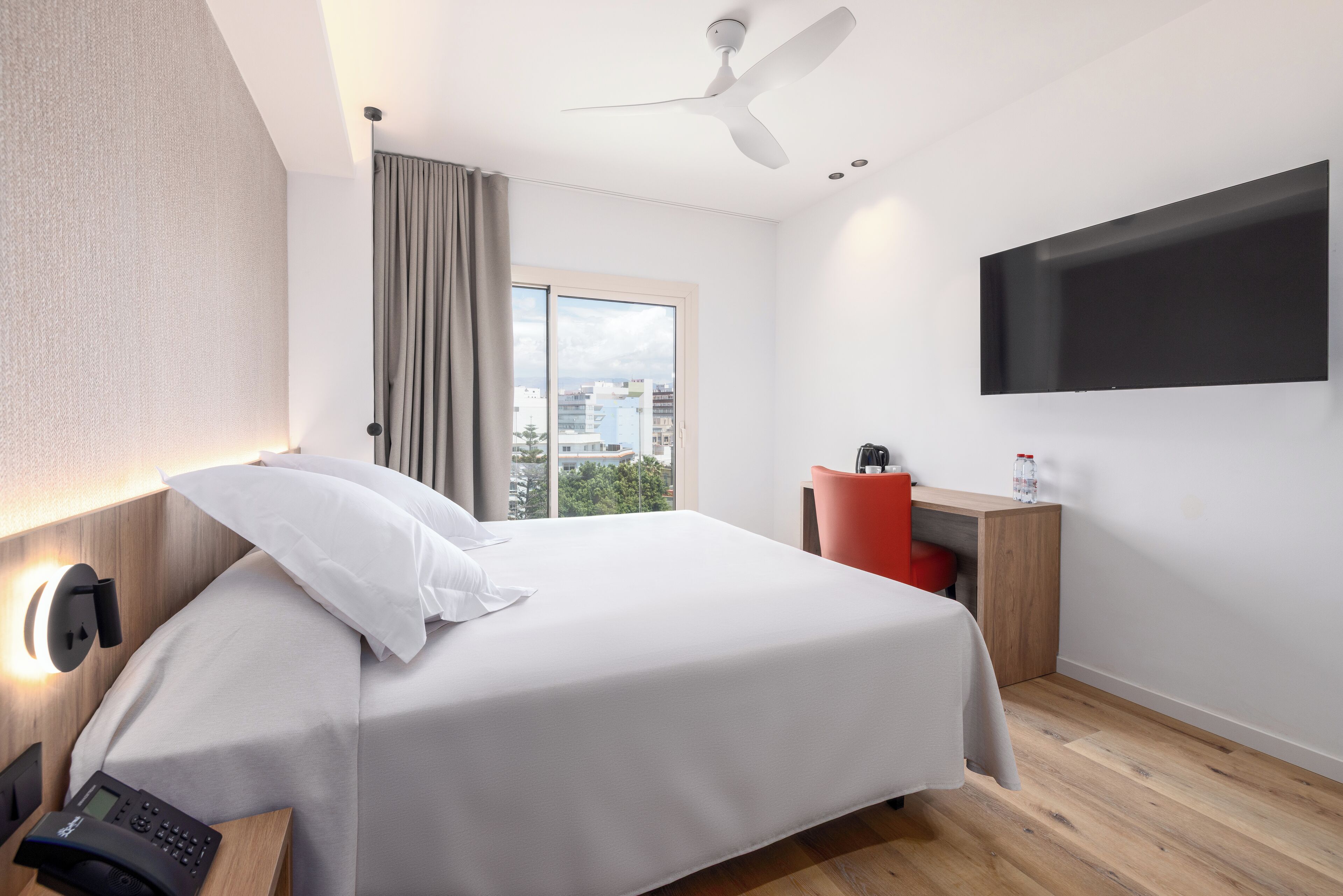 double room | minibar, in-room safe, desk, free cots/infant beds