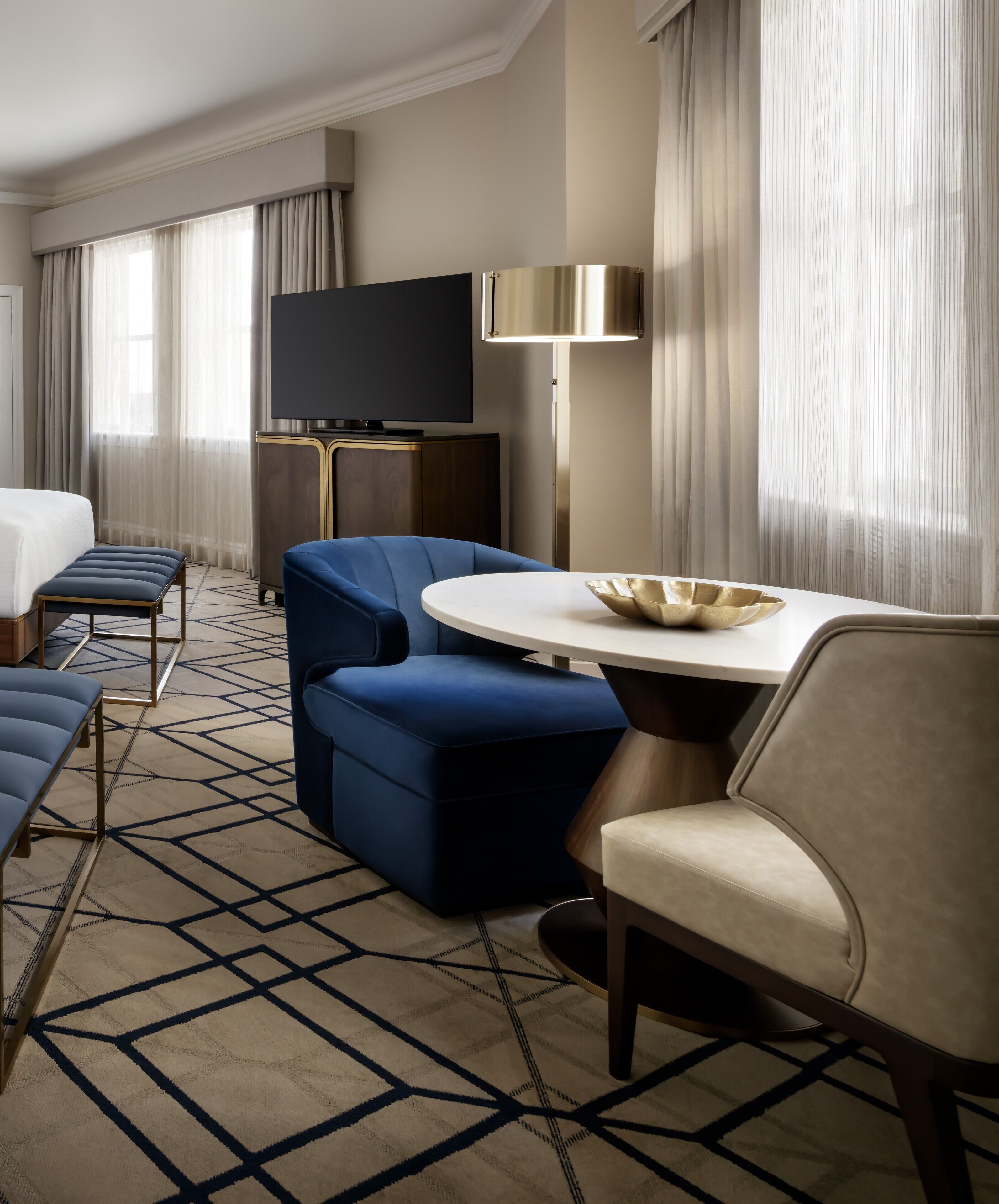 premium bedding, pillow-top beds, minibar, in-room safe