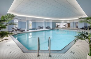 Indoor pool, pool loungers