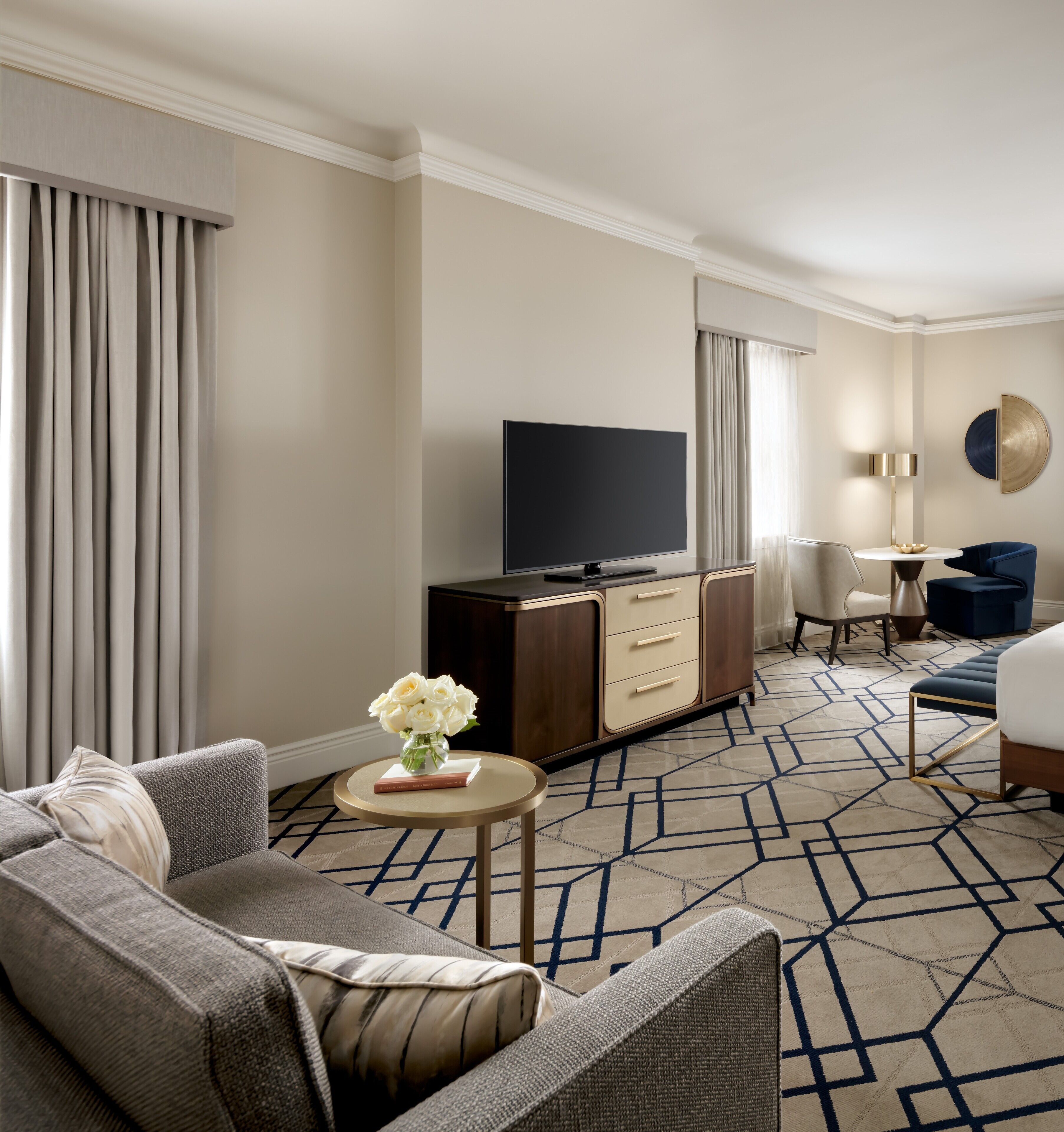 grand room, 2 queen beds, non smoking, river view (deluxe) | premium bedding, pillow-top beds, minibar, in-room safe