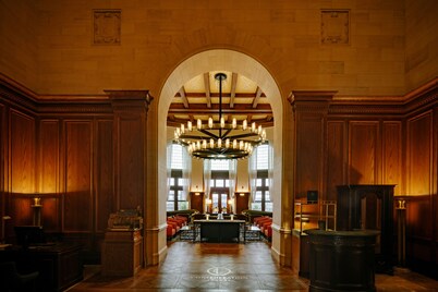 Fairmont Hotel Macdonald