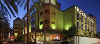 Desert Palms Hotel & Suites